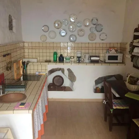 House With One Bedroom In Adeje With Wonderful Sea View Furnished Terrace And Wifi 10 Km From The Beach Feriehus *