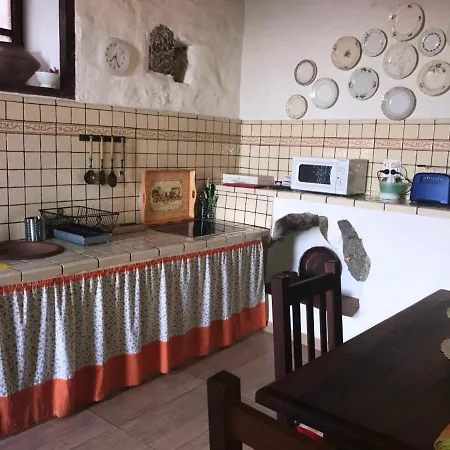 Casa vacanze House With One Bedroom In Adeje With Wonderful Sea View Furnished Terrace And Wifi 10 Km From The Beach *