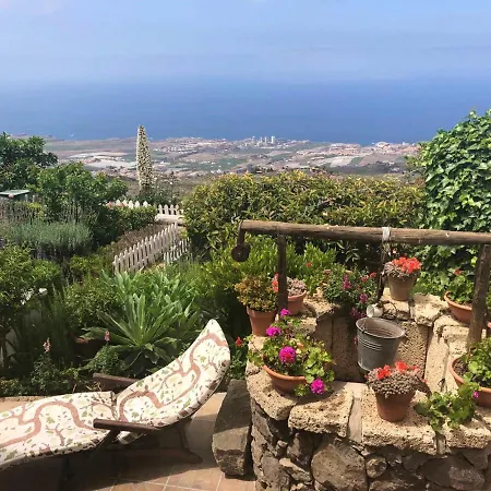 Semesterbostad House With One Bedroom In Adeje With Wonderful Sea View Furnished Terrace And Wifi 10 Km From The Beach *